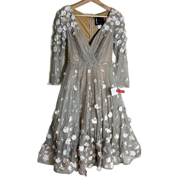 Mac Duggal FLORAL EMBELLISHED LACE A-LINE COCKTAIL DRESS in beige blush size 2